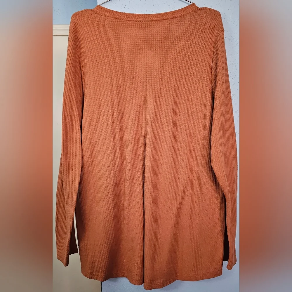 Torrid - Super Soft Henley Long Sleeve Tee - Raw Sienna (color) - Size 3 - Picture 3 of 6